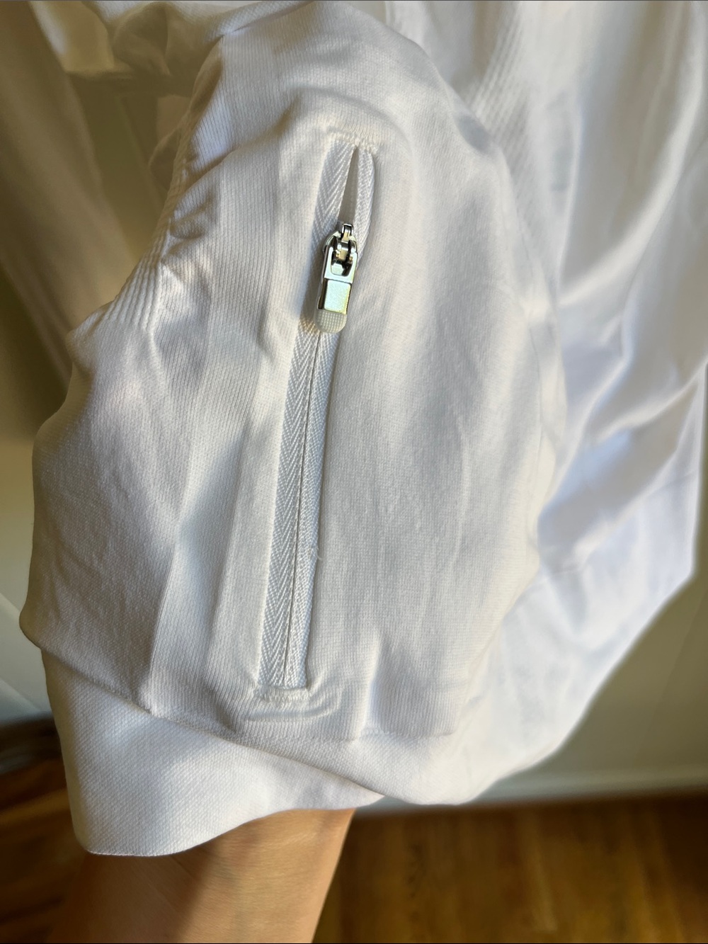 Athleta Momentum Womens White Long Sleeve Performance Seamless Sports Tee Sz Sm - Picture 12 of 12